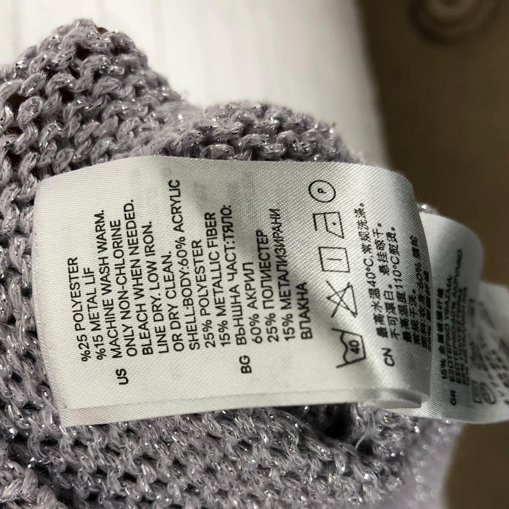 Divided Zip Back Sweater - Picture 8 of 8